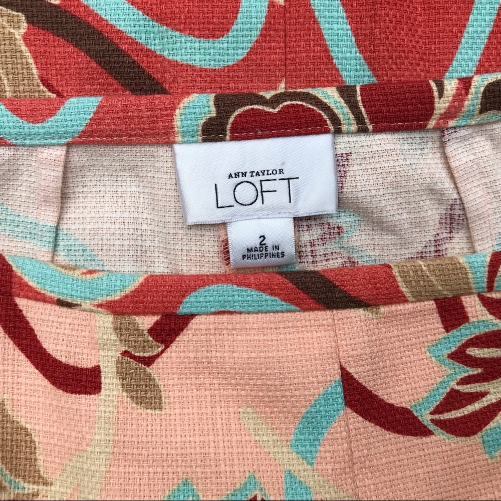 ♥️Gorgeous Loft Skirt with Front Pleat Size 2 (34) - Picture 4 of 4